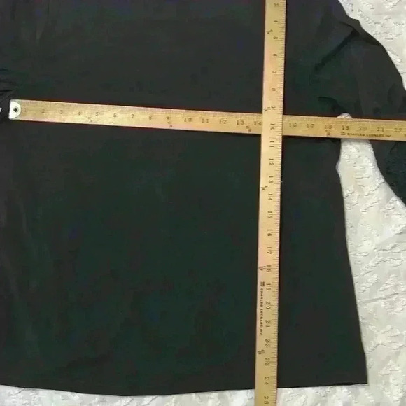 Banana Republic women’s black, lace bell sleeves top. ‎ Size medium - Picture 7 of 7